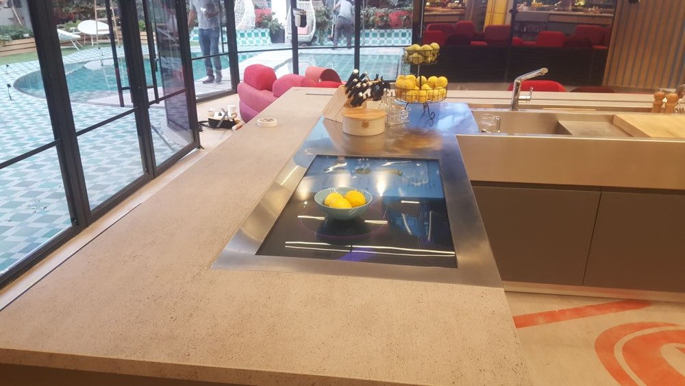 Kisense multi-touch interface